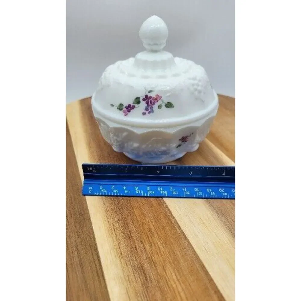 Fenton Signed Hand Painted Grapes Milk‎ Glass Candy Dish With Lid